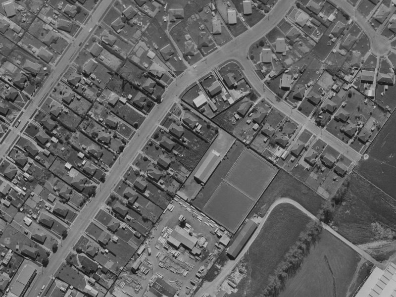 30 Morrison Avenue from the air, 1970-1974