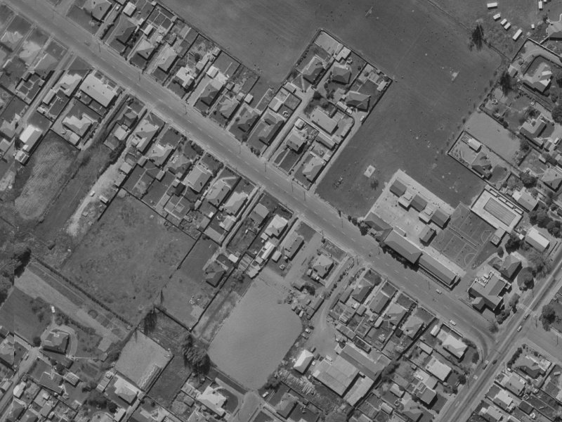 31 Vagues Road from the air, 1970-1974