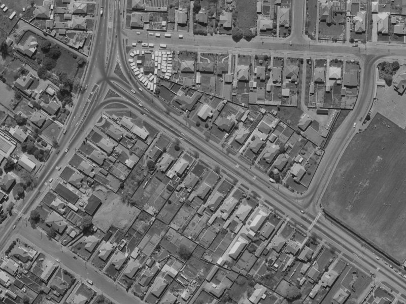 554-550 Cranford Street from the air, 1970-1974