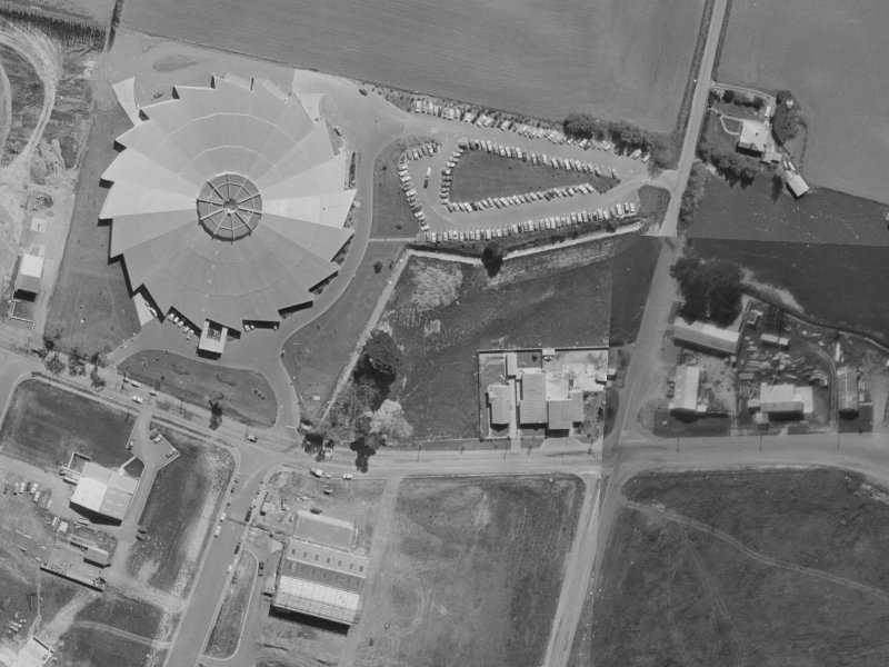 540 Wairakei Road from the air, 1970-1974