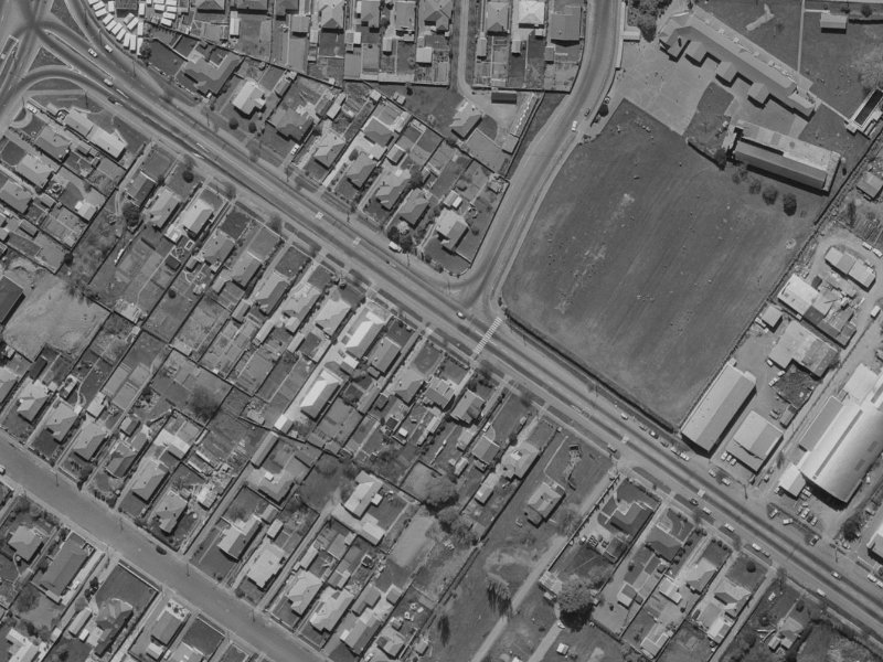 537 Cranford Street from the air, 1970-1974