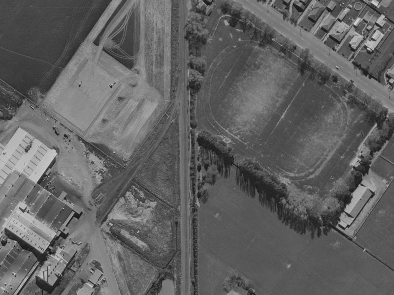 15/97E Sawyers Arms Road from the air, 1970-1974