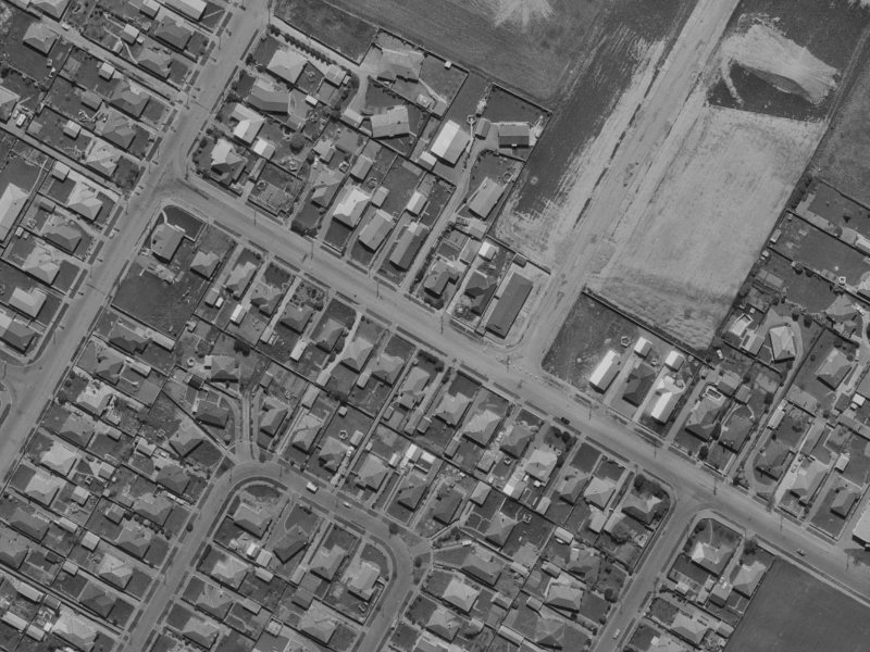 92 Isleworth Road from the air, 1970-1974