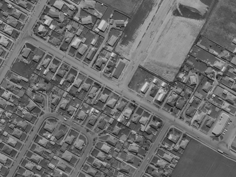97 Isleworth Road from the air, 1970-1974