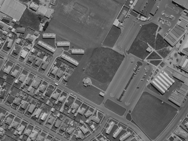 14–20 Raleigh Street from the air, 1970-1974