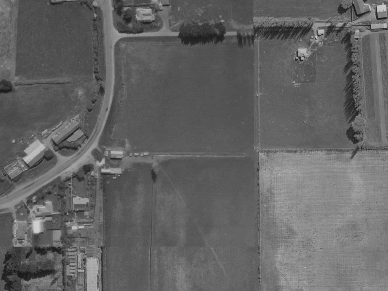 6-2 Queenswood Gardens from the air, 1970-1974