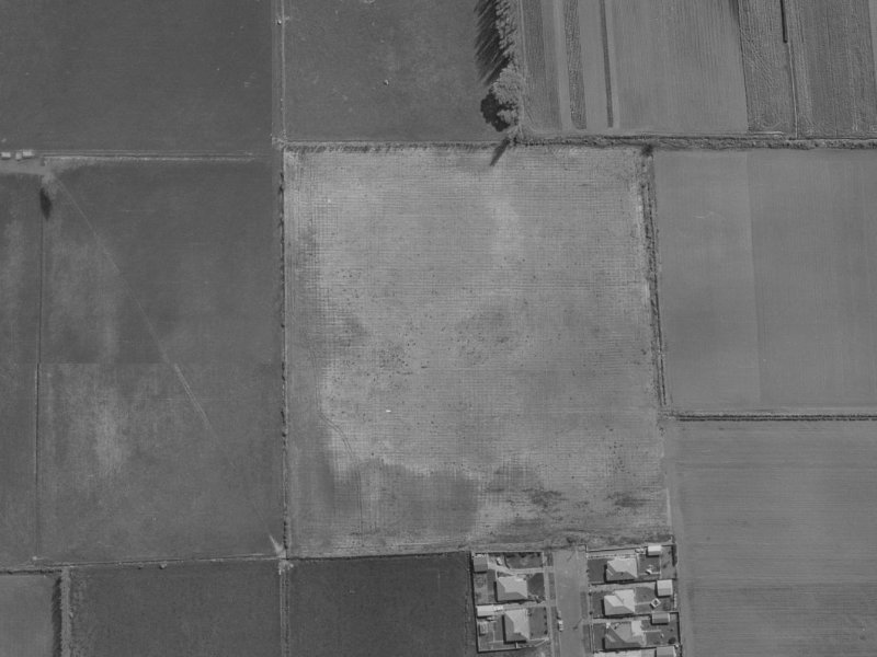 9 Queenswood Gardens from the air, 1970-1974