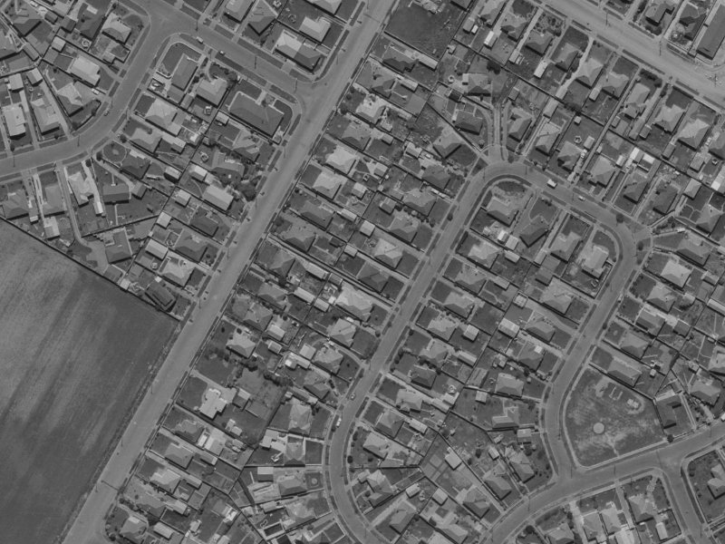 25 Wilton Crescent from the air, 1970-1974