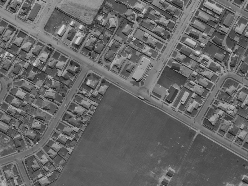61 Isleworth Road from the air, 1970-1974