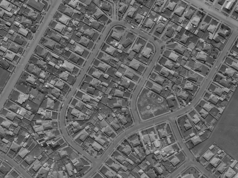 46 Wilton Crescent from the air, 1970-1974