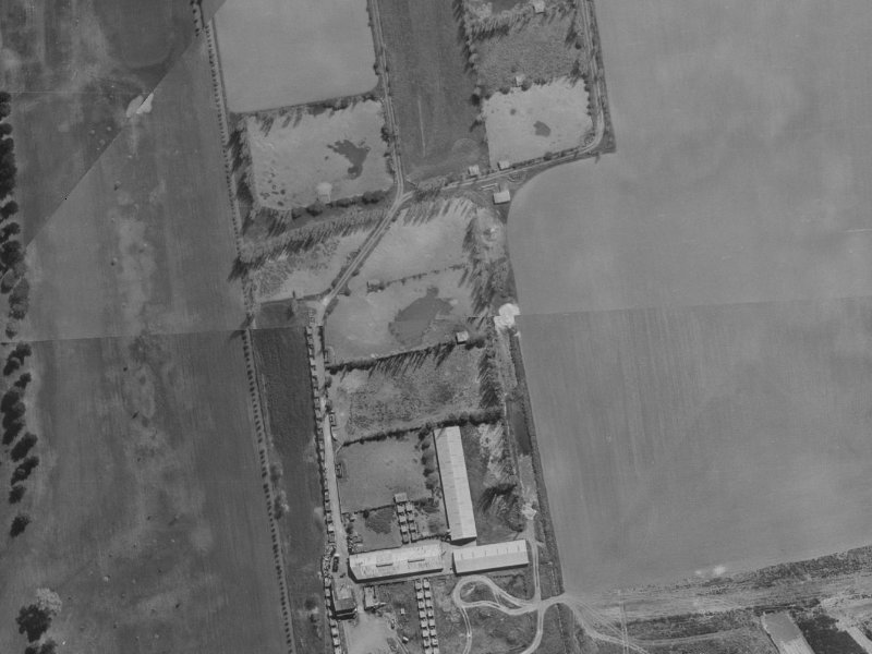 32-38 Yellowstone Crescent from the air, 1970-1974