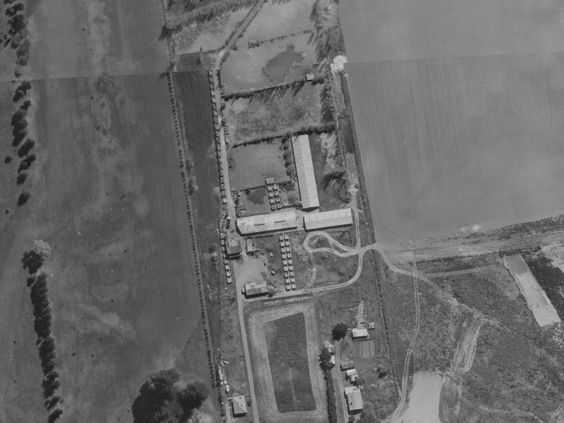 21 Yellowstone Crescent from the air, 1970-1974