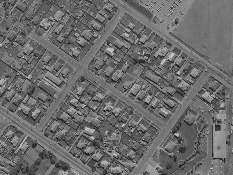11 Hoani Street from the air, 1970-1974