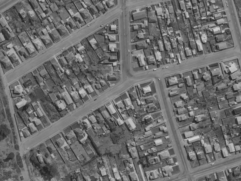 39 Cygnet Street from the air, 1970-1974