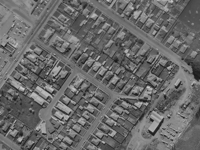 21 Halliwell Avenue from the air, 1970-1974