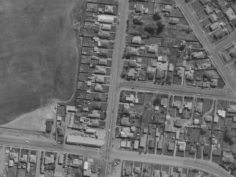 29 Saltaire Street from the air, 1970-1974