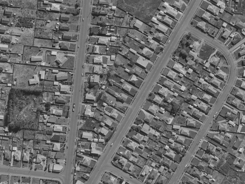 91 Bassett Street from the air, 1970-1974