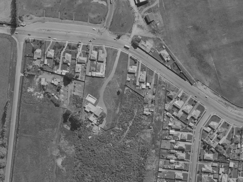 5 Blue Gum Place from the air, 1970-1974