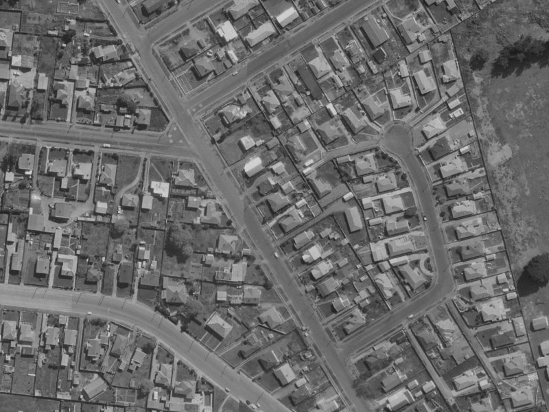 81 Marriotts Road from the air, 1970-1974