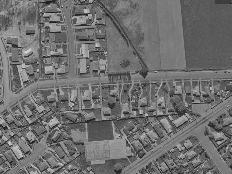 68 Kellys Road from the air, 1970-1974