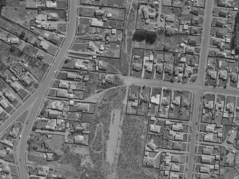 10 Glenconnor Place from the air, 1970-1974