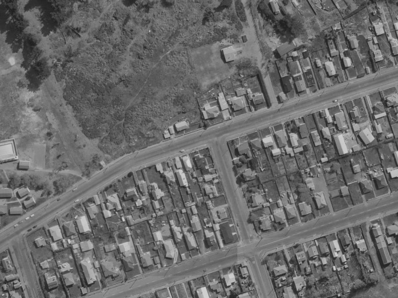 87 Leaver Terrace from the air, 1970-1974