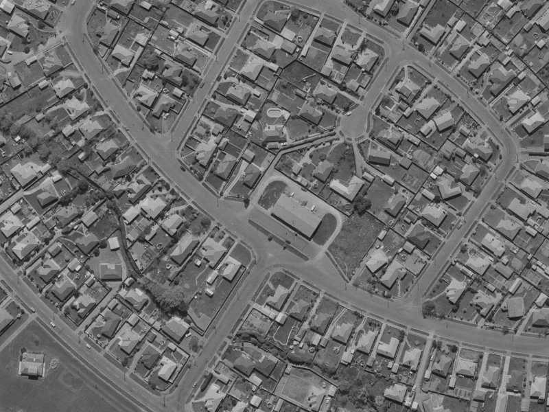 88 Harris Crescent from the air, 1970-1974