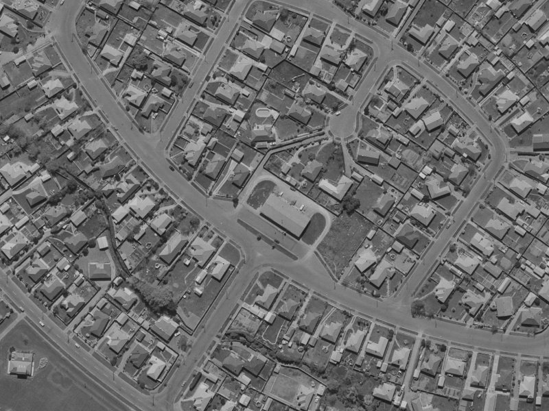 86 Harris Crescent from the air, 1970-1974
