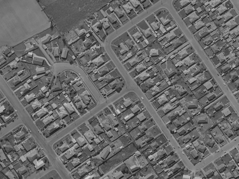 14–16 Roslyn Avenue from the air, 1970-1974