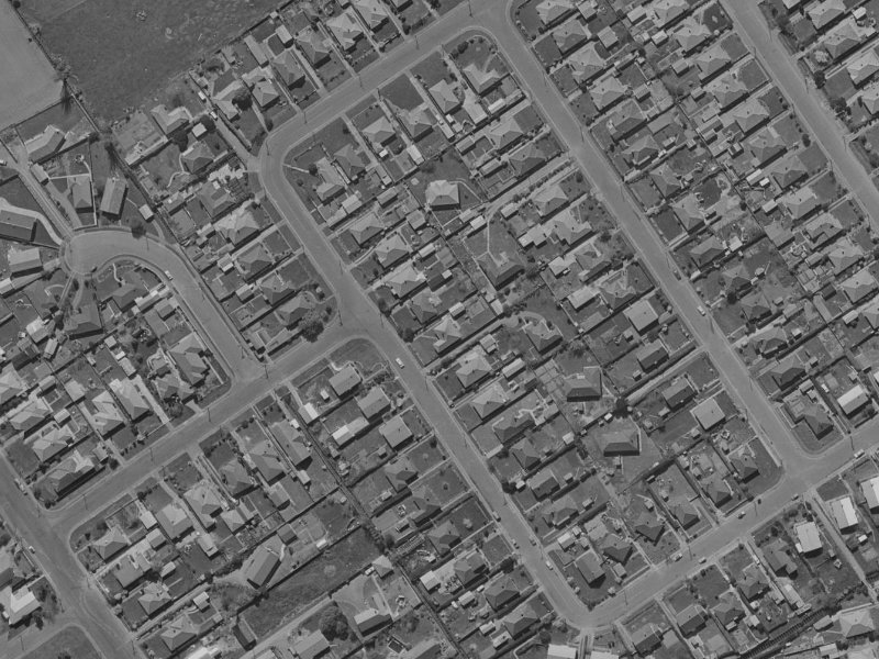 40 Glenfield Crescent from the air, 1970-1974