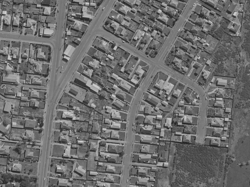 38 Vivian Street from the air, 1970-1974