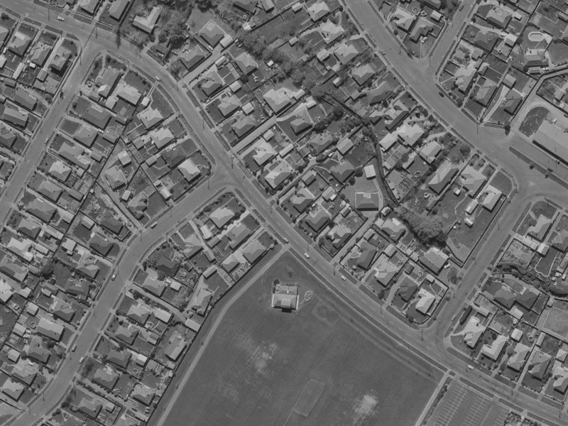 212-210 Condell Avenue from the air, 1970-1974