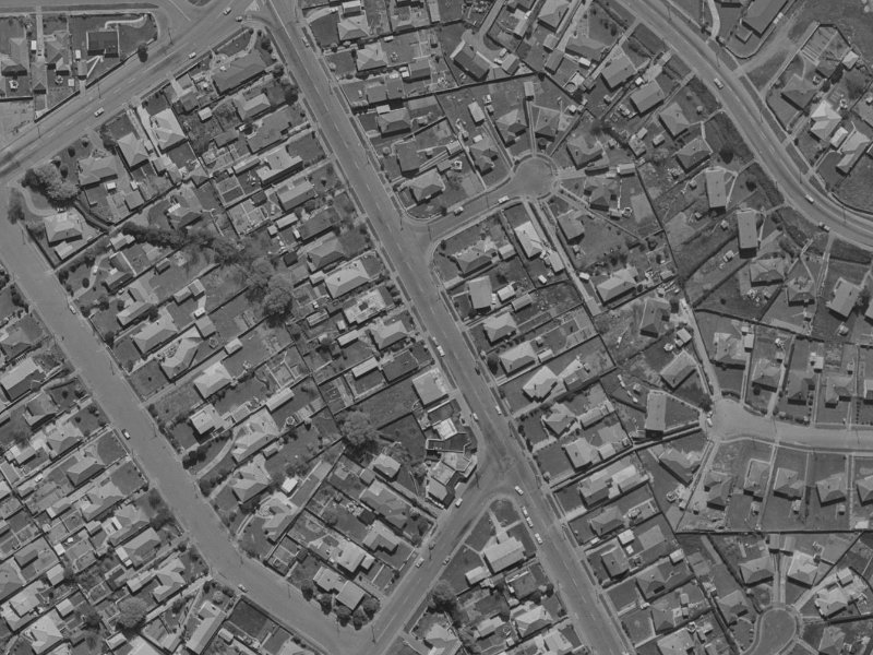 362 Hills Road from the air, 1970-1974
