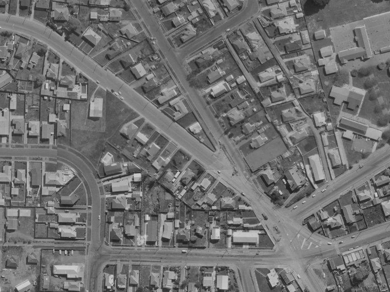 25 Rookwood Avenue from the air, 1970-1974