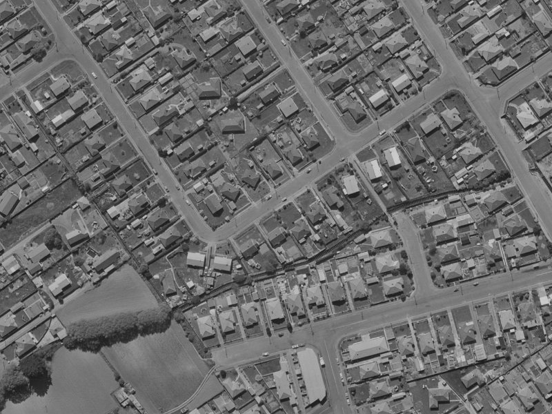 21 Glenfield Crescent from the air, 1970-1974