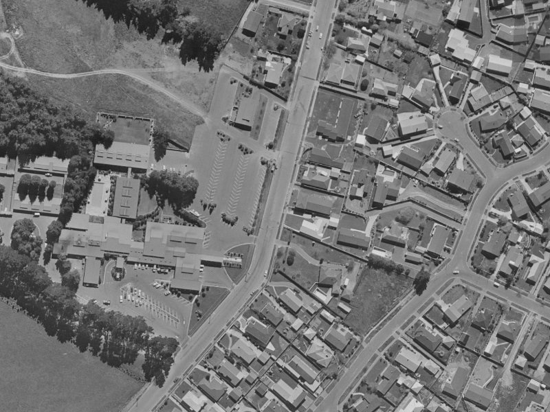 79 Roydvale Avenue from the air, 1970-1974