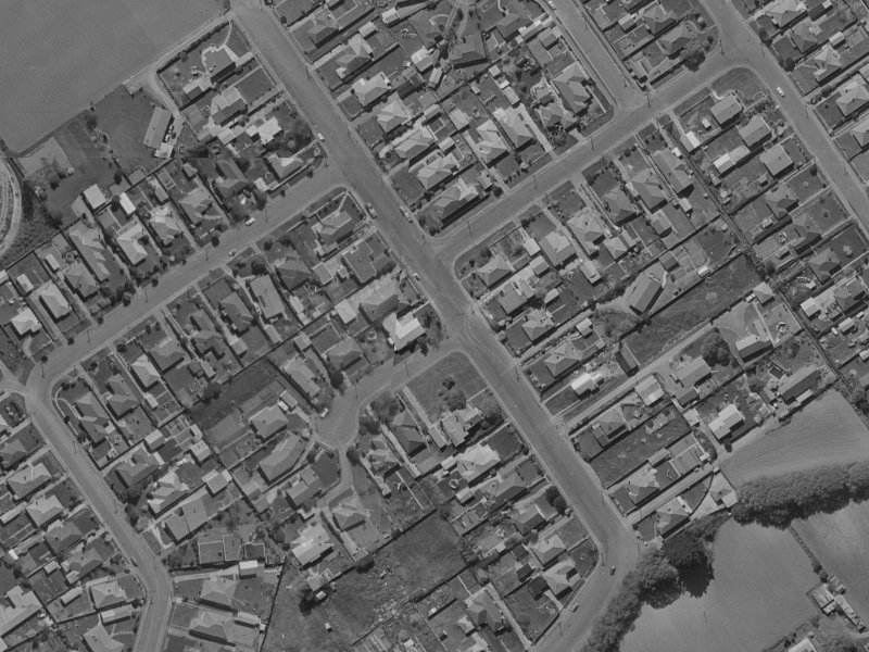 21 Croziers Road from the air, 1970-1974
