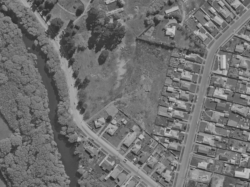 18 Tangmere Place from the air, 1970-1974