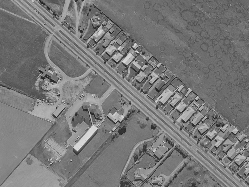 412A Memorial Avenue from the air, 1970-1974