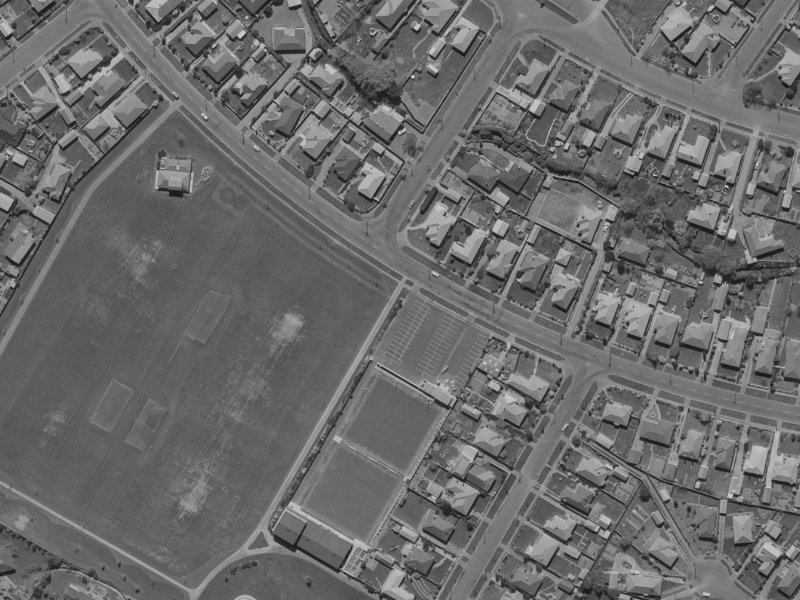 195 Condell Avenue from the air, 1970-1974