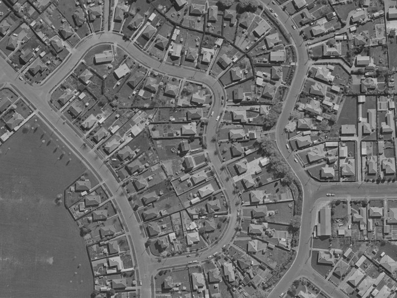 25 Bellbrook Crescent from the air, 1970-1974