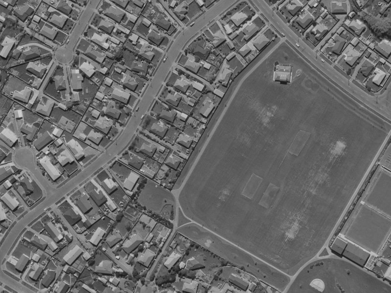 28 Flower Street from the air, 1970-1974