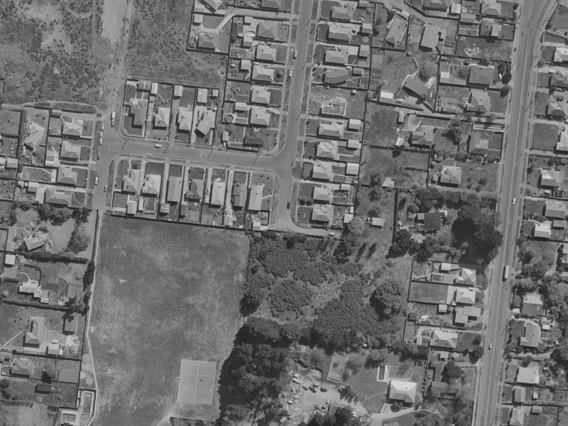 39 Baynes Street from the air, 1970-1974