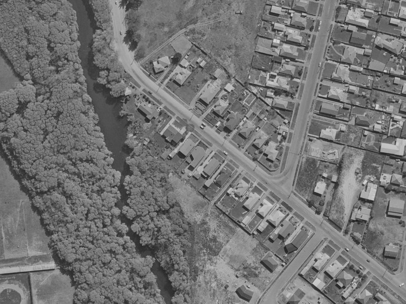 47 Lake Terrace Road from the air, 1970-1974