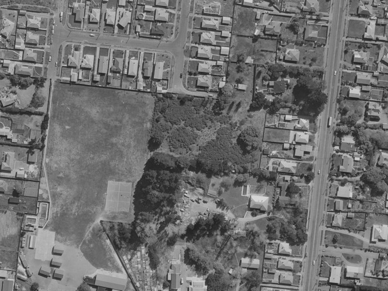 3 Anne Ward Lane from the air, 1970-1974