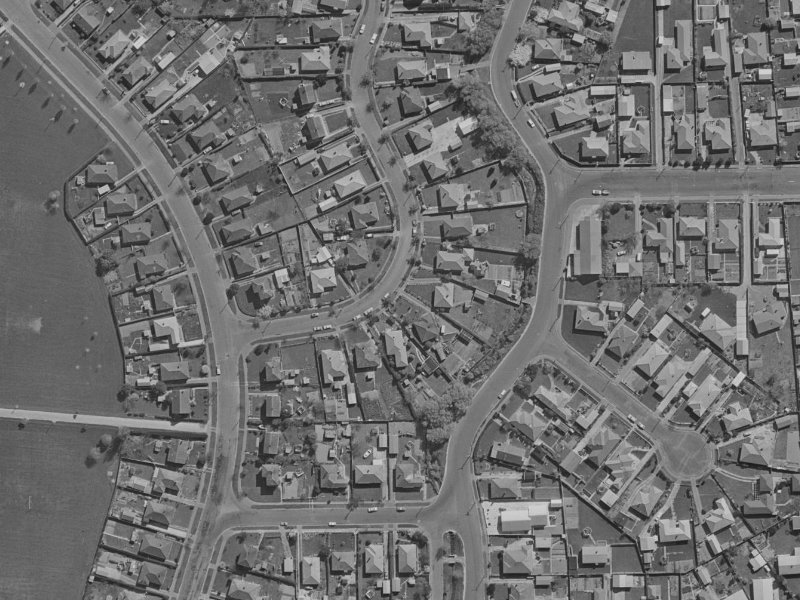 10 Bellbrook Crescent from the air, 1970-1974