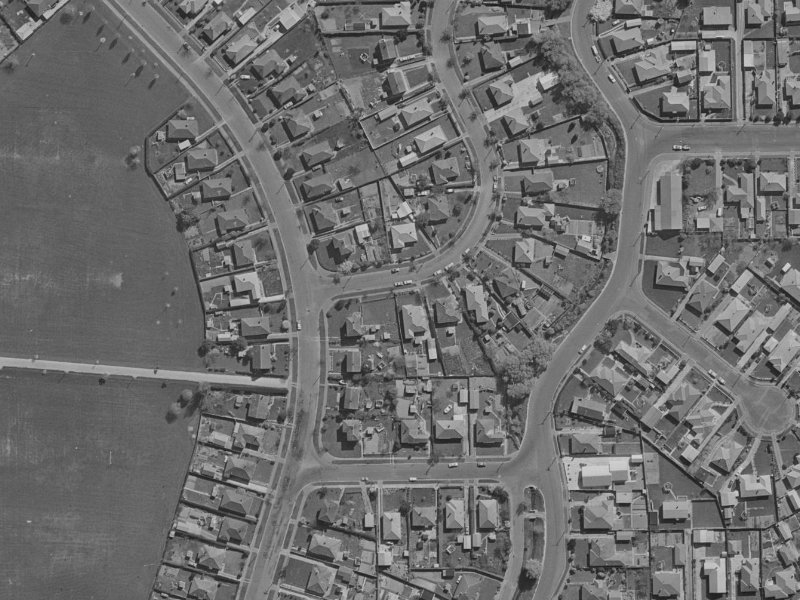 2 Bellbrook Crescent from the air, 1970-1974