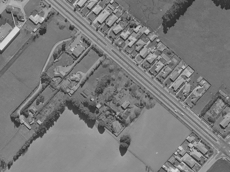 427A Memorial Avenue from the air, 1970-1974