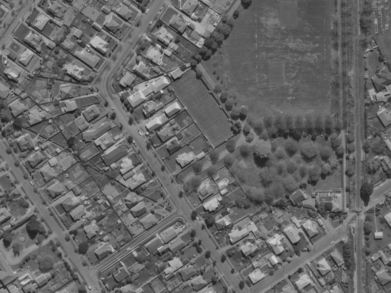 68 St James Avenue from the air, 1970-1974