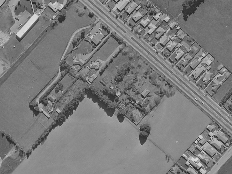 24C Crosdale Place from the air, 1970-1974